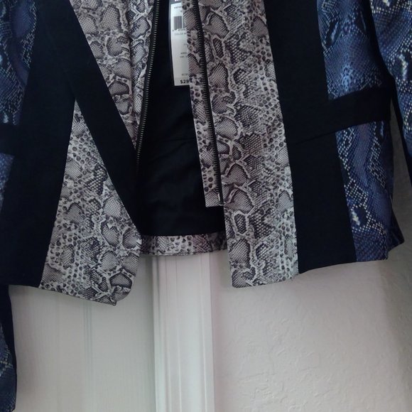 Bcbg python printed jacket - Picture 3 of 3